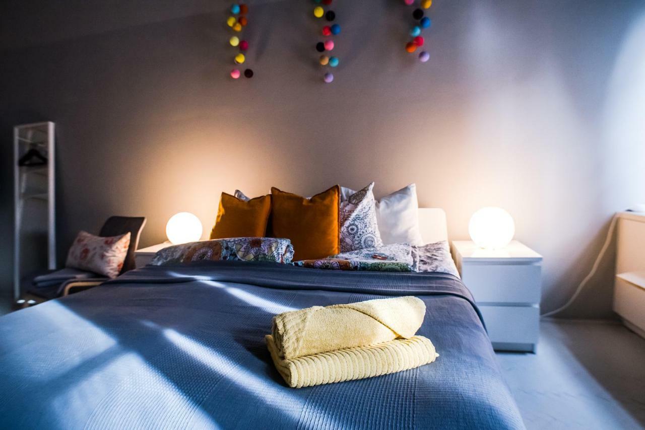 Maximum Downtown - Minimal Feeling Apartment Budapest Exterior photo